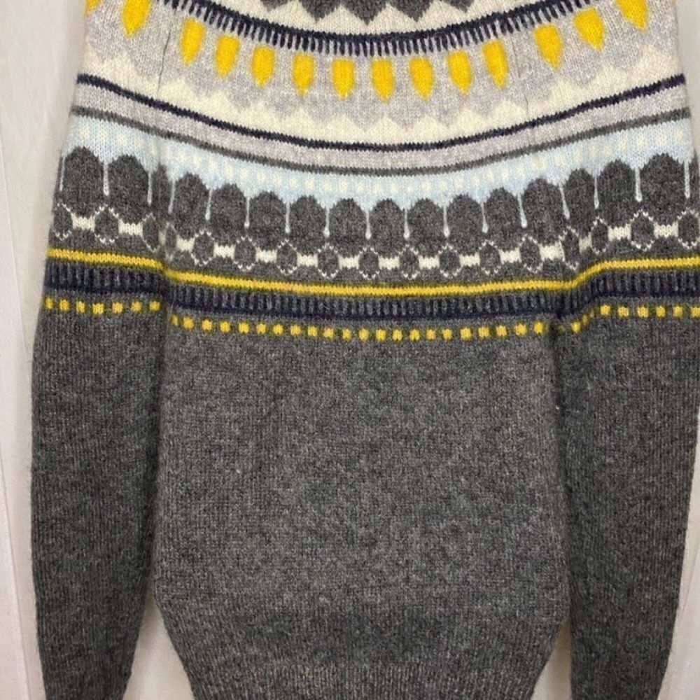 Grey Gap sweater size XS - Picture 5 of 6